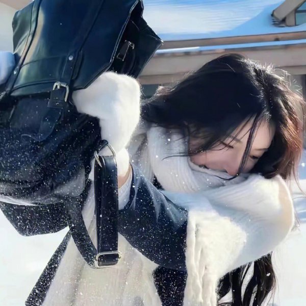萌子美 虽然她有点怪